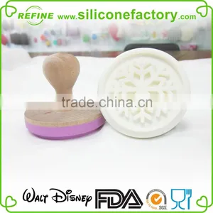 Fancy White Snowflake Design Wooden Handle Silicone Cookie Press Stamp thumbnail-1