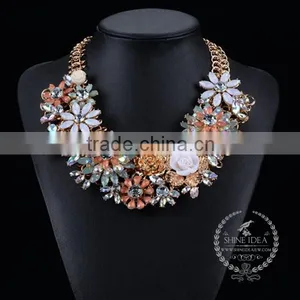 High Quality Vintage Rhinestone Flower Chunky Statement Necklace Tin Alloy Fashion Women Pendant Necklace 6390060 thumbnail-1