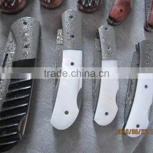 NEW in Stay in 2013 Quality Fashionable Small Size Handmade Damascus Folding Blade Knife thumbnail-5