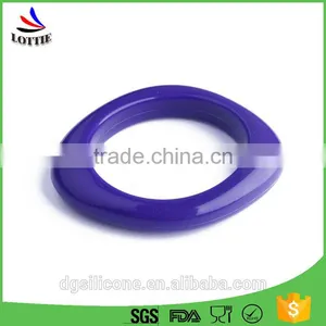 China Manufacturer BPA Free Silicone Wristbands 100% Food Grade Silicone Wrist Band thumbnail-5