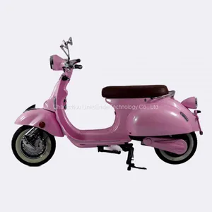 Classic EV2000W Vespa Style Electric Moped Scooter Retro Model thumbnail-1