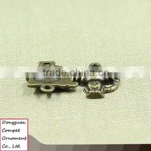 Compet Wholesale Jewelry Accessories Zinc Alloy Ancient Bronze Cute Cat Pendant thumbnail-3