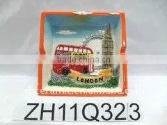 Ceramic Souvenir Pepper and Salt Shaker thumbnail-5