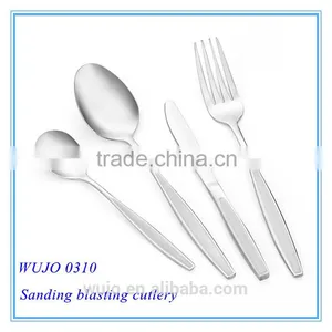 Iran Cutlery Set With Aluminum Case thumbnail-1