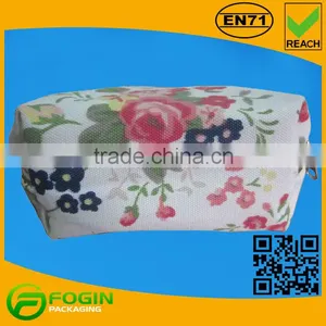 Small Flowers Design Fashion Women Cosmetic Bag thumbnail-2