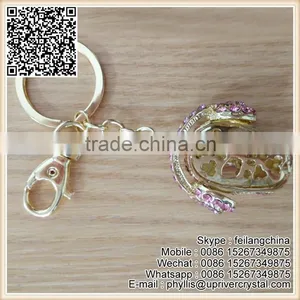 Promontion Cheap Pink Crystal Golden Metal Skull Wearing Headset Keychain thumbnail-3