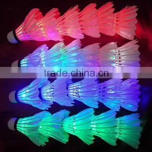 LED Badminton Shuttlecock Dark Lighting Birdies Shuttlecock Glow in Dark Shuttlecock for Outdoor Sport Activities 4-piece thumbnail-4