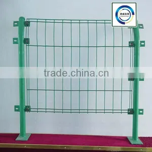 PVC Road Fence thumbnail-1