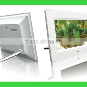 Built 7inch Digital Picture Frame With Shine Piano ABS Frame thumbnail-2