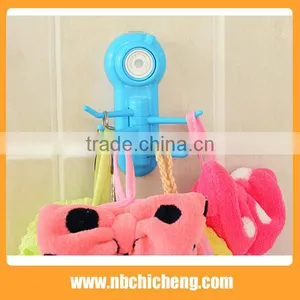 Wall Mounted Powerful Suction Cup Hook Hanger Plastic Bath Wall Hook thumbnail-2