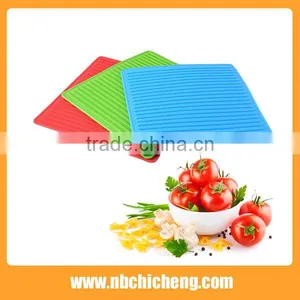Heat Insulation Mat Silicone Pot Mat Silicone Trivet Mat BBQ Grill Mat thumbnail-2