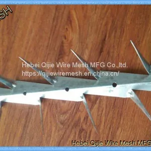 Hot Dipped Galvanized and PVC Coated Black Medium Wall Spikes thumbnail-2