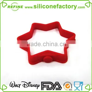 Eco-friendly Food Grade High Quality Double Triangle Shaped Silicone Egg Ring thumbnail-2