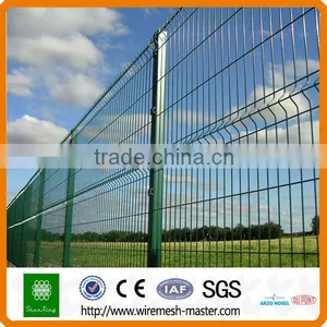 Pvc Coated Welded Iron Wire Mesh Fence thumbnail-1
