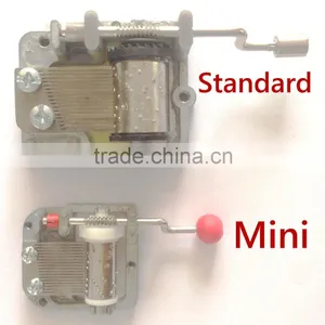 18 Note Mini Hand Crank Musical Box Movement thumbnail-2