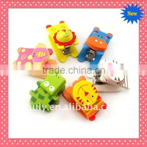Mini Wooden Animal Stapler thumbnail-1