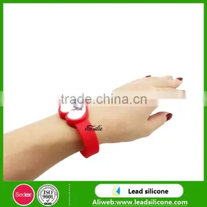 High Quality Cheap Debossed Silicone Wristbands/ Custom Silicone Heart Watch Bracelets thumbnail-4