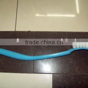 Toilet Clearing Brush thumbnail-1