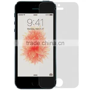 Momax Nanometer 2.5D Air 0.2mm Glass Protector For IPhone SE Anti-Scratch Tempered Glass Protector For IPhone SE TB-0335 thumbnail-1