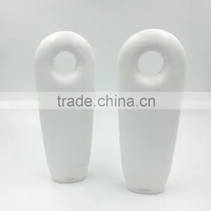 200ml Hanging Shampoo Bottle thumbnail-1