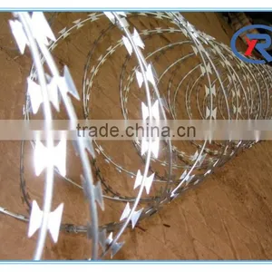 China Cheap Barbed Wire Fencing thumbnail-6