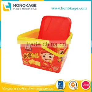 2.5L Plastic Cookies Container With Handle,In- Mold Label Food Grade Degradable Biscuit Plastic Container thumbnail-1