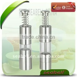 Mini Pepper Mill thumbnail-1