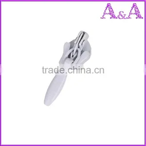 A Quality Grade Wholesale Electroplate A/L Nylon Zipper Slider With Beautiful Puller for Different Style Customized is Welcomed thumbnail-5