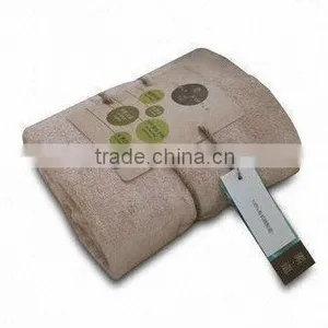 100% Cotton Bath Towel thumbnail-1
