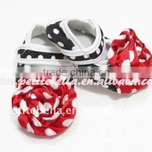 Baby Black White Polka Dots Crib Shoes With Red White Polka Dots Rosettes MAS112 thumbnail-1