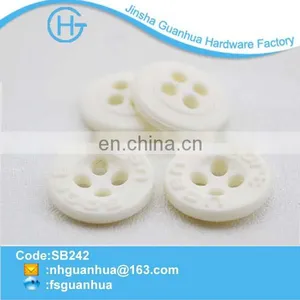 2014 Hot Selling Custom Made Sewing Buttons Customized to OEM thumbnail-1