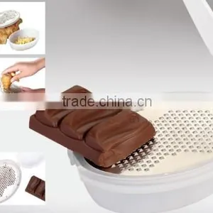 S/S+PP 9.5*6.5*2.5 High Quality Kitchen Multifunctional Manual Fruit&vegetable Grater/chocolate Grate/cheese Grater thumbnail-1