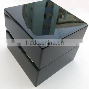 Customized Luxury Polish Lacquered Wooden Watch Box thumbnail-1
