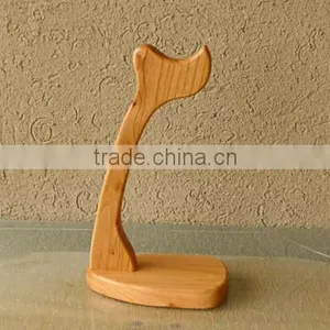 Wooden Earphone Mic Holder thumbnail-3