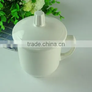 Porcelain Couples Pattern Tea Cup With Lid Stocklot thumbnail-1