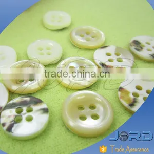 Quality Warantee Agoya Shell Button Wholesale Mother of Pearl Button thumbnail-1