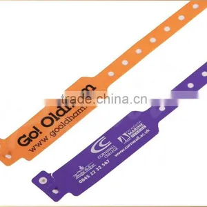 Promo Removable Tabs Vinyl Wristband With Logo Print thumbnail-3