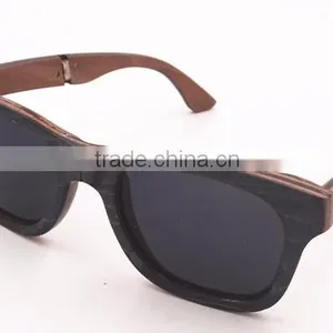 Foldable Wood Sunglasses thumbnail-2