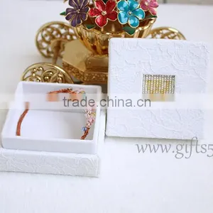 New Arrival Wholesale Wedding Jewelry Gift Boxes With Beaded Name Plate of W thumbnail-2