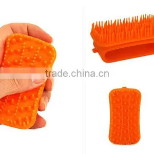 Silicone Rubber Pet Brush Dog Cat Sheep Pig Bath Groom Brush thumbnail-3