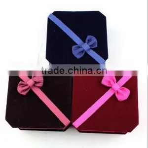 Custom Velvet Jewelry Packaging Box Velvet Jewelry Box With Butterfly Knot Luxury Velvet Box Gifts thumbnail-1