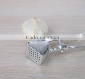 Marvelous Wholesale Kitchenware Metal Garlic Press and Aluminium Alloy Garlic Slicer thumbnail-2