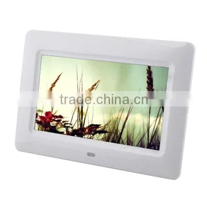 High Quality 32inch Battery Operated Digital Photo Frame thumbnail-4