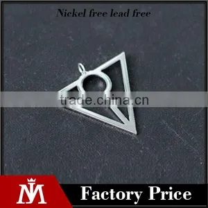 Personality Stainless Steel Silver Unique Charm Jewelry Triangle Pendant Geometry Jewelry thumbnail-1