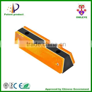 hi Vis Guardrail and Delineator Post Reflectors/ Highway Guardrail Delineator thumbnail-1