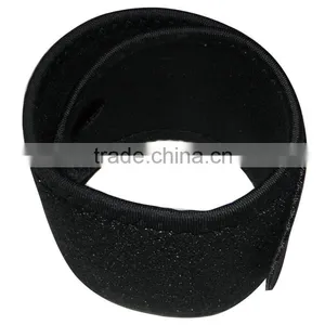 OEM Adjustable Neoprene Wrist Brace Wrist Wrap for Sport thumbnail-3