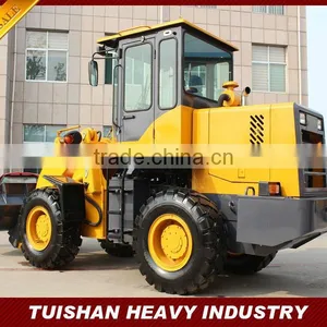 2.5 Ton 4WD Farm Tractor Well Made in Qingzhou China With CE &ISO thumbnail-1