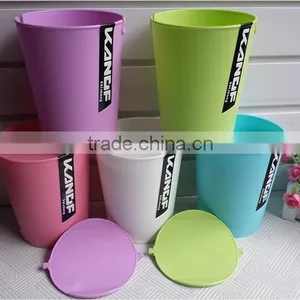 Mini Small Plastic Waste Bin Desktop Dustbin With Cover thumbnail-1