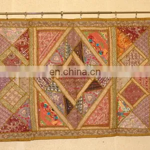 Wholesale Manufacturer Old Sari Patchwork Tapestry Wall Hangings and Tabel Runner thumbnail-3