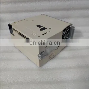 Original Yaskawa Servo Motor SGM7A-30AFA61+SGD7S-200A00B202 For Injection Moulding Machine thumbnail-2